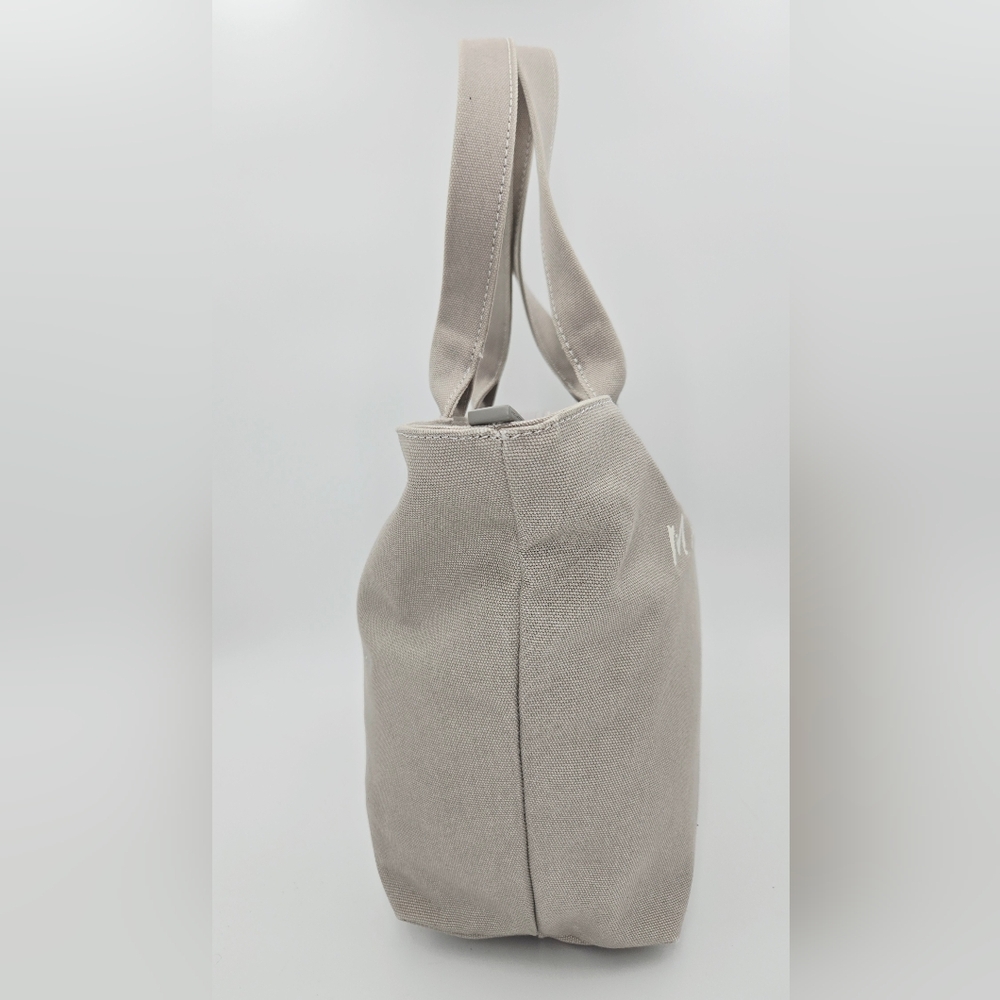 Marc Jacobs 72 Spring Street NYC Wolf Gray Canvas Tote - Picture 5 of 11
